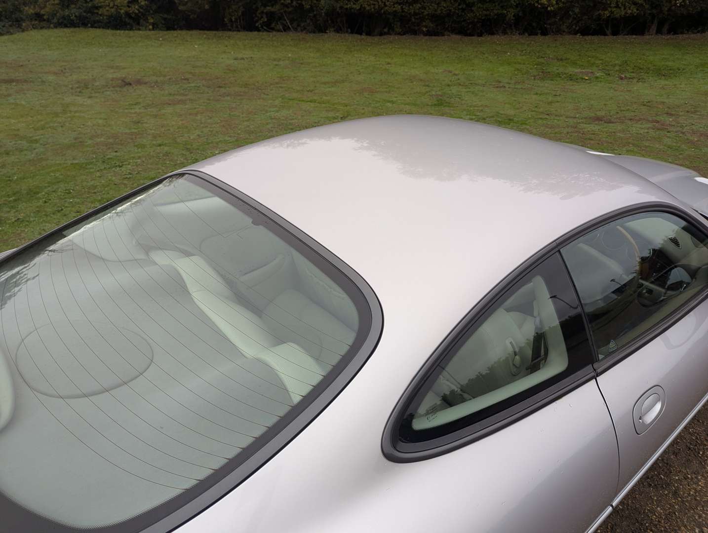 <p>2001 JAGUAR XKR 4.0 AUTO</p>