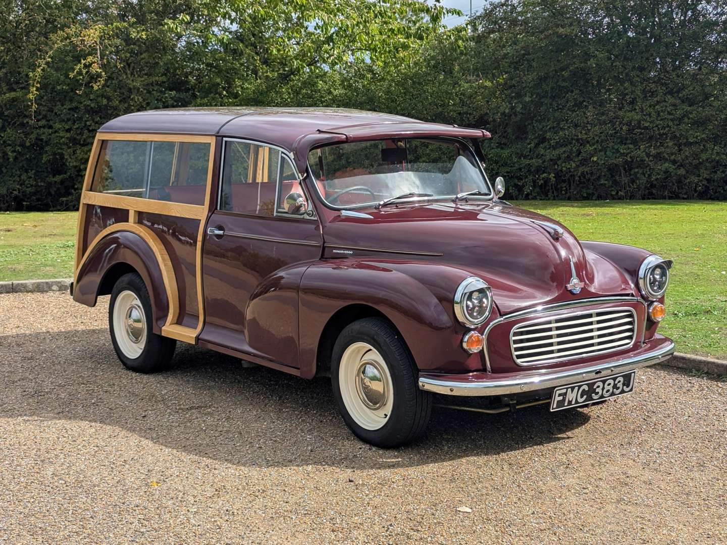 <p>1970 MORRIS MINOR TRAVELLER</p>