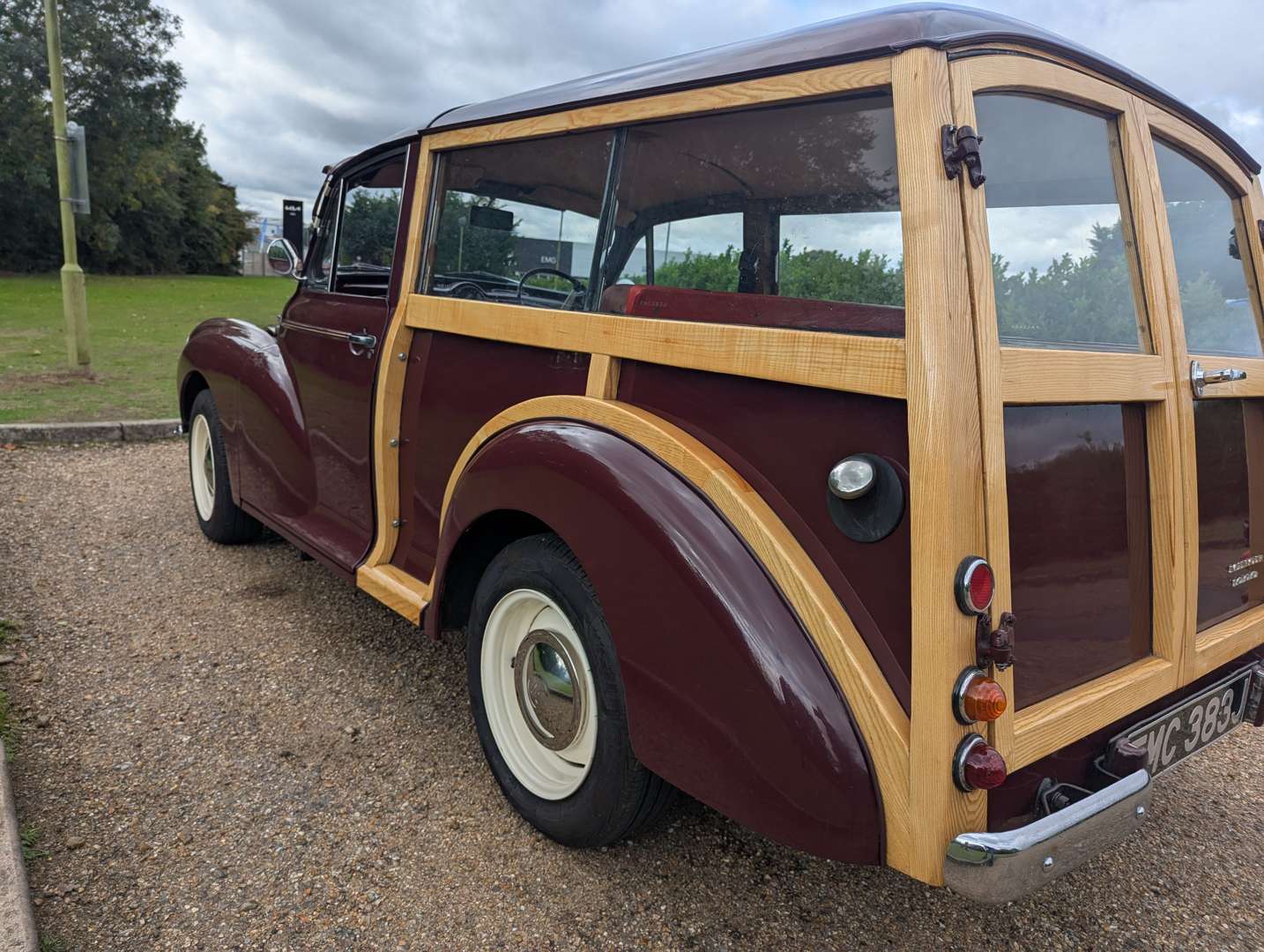 <p>1970 MORRIS MINOR TRAVELLER</p>