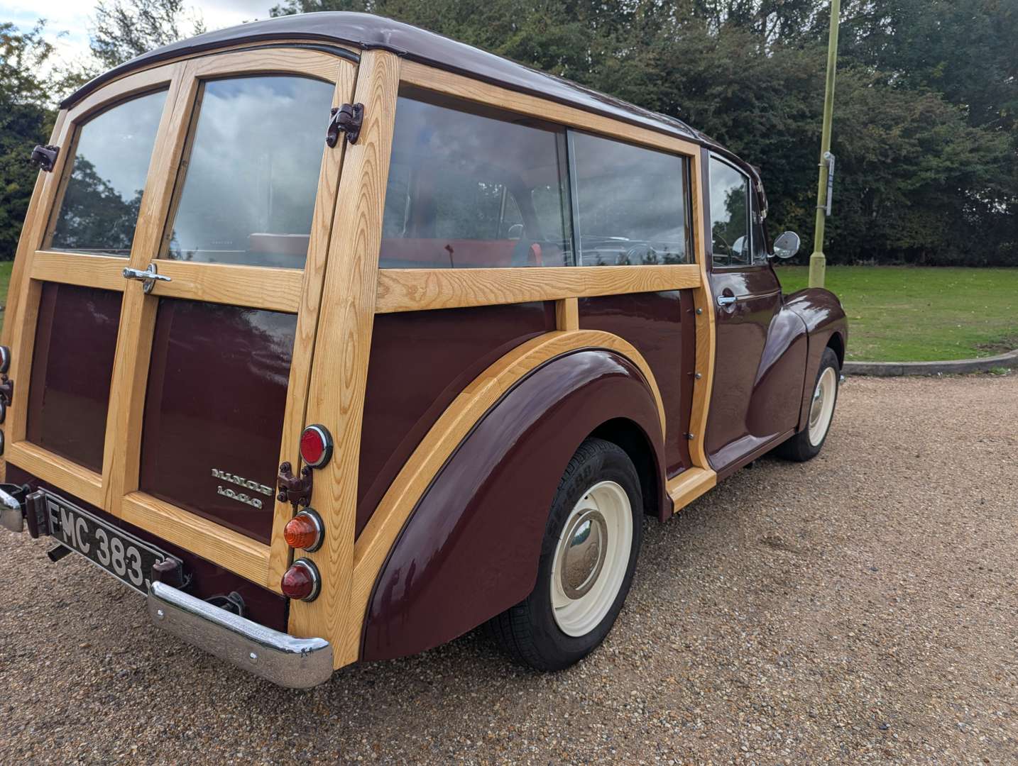 <p>1970 MORRIS MINOR TRAVELLER</p>