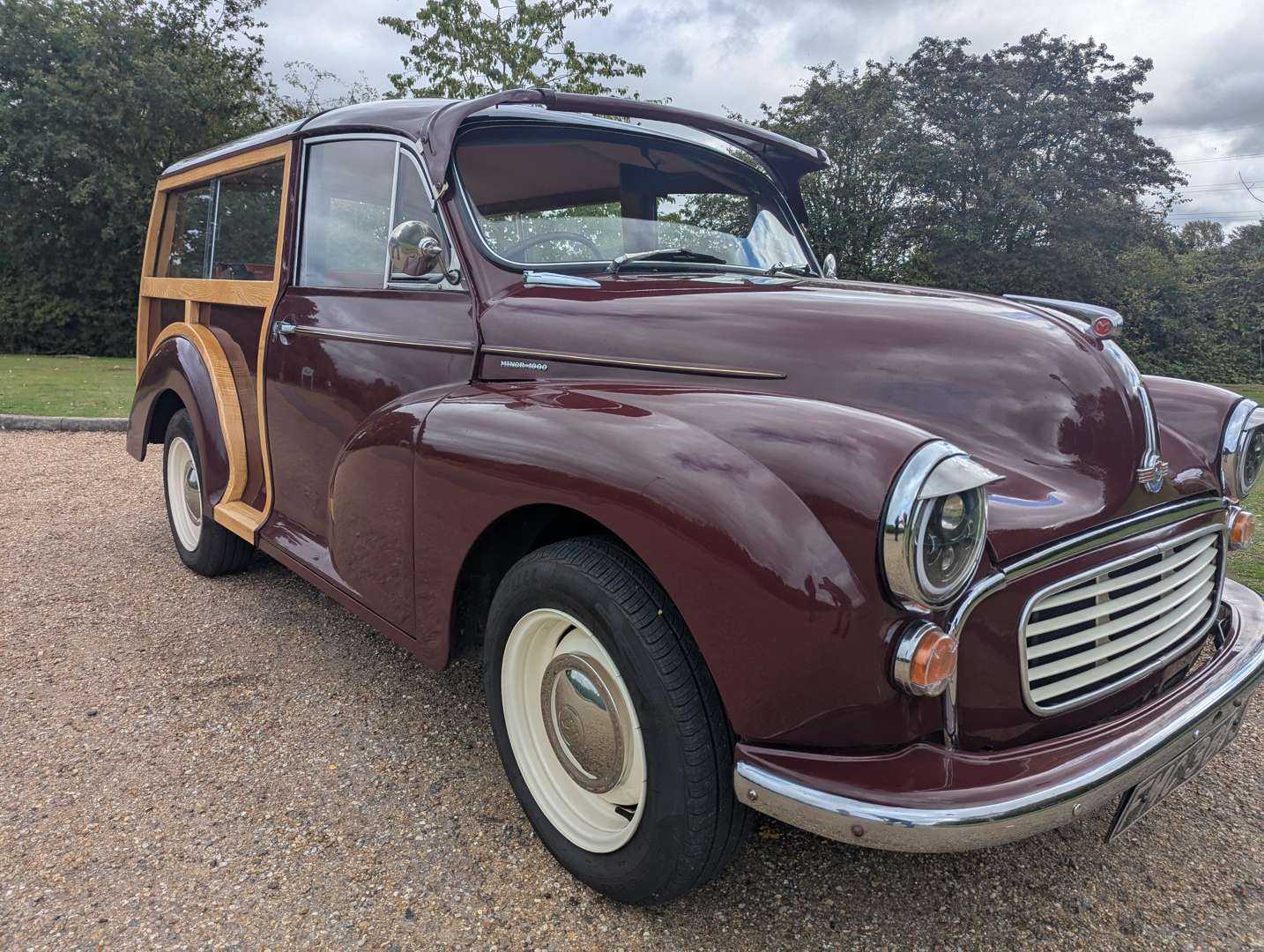 <p>1970 MORRIS MINOR TRAVELLER</p>