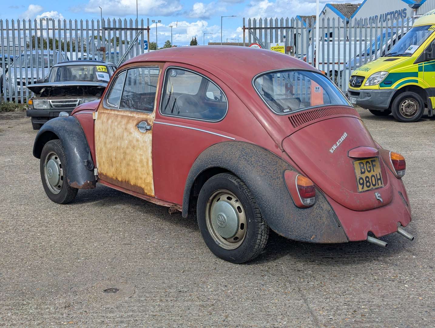 <p>1970 VW BEETLE 1300</p>