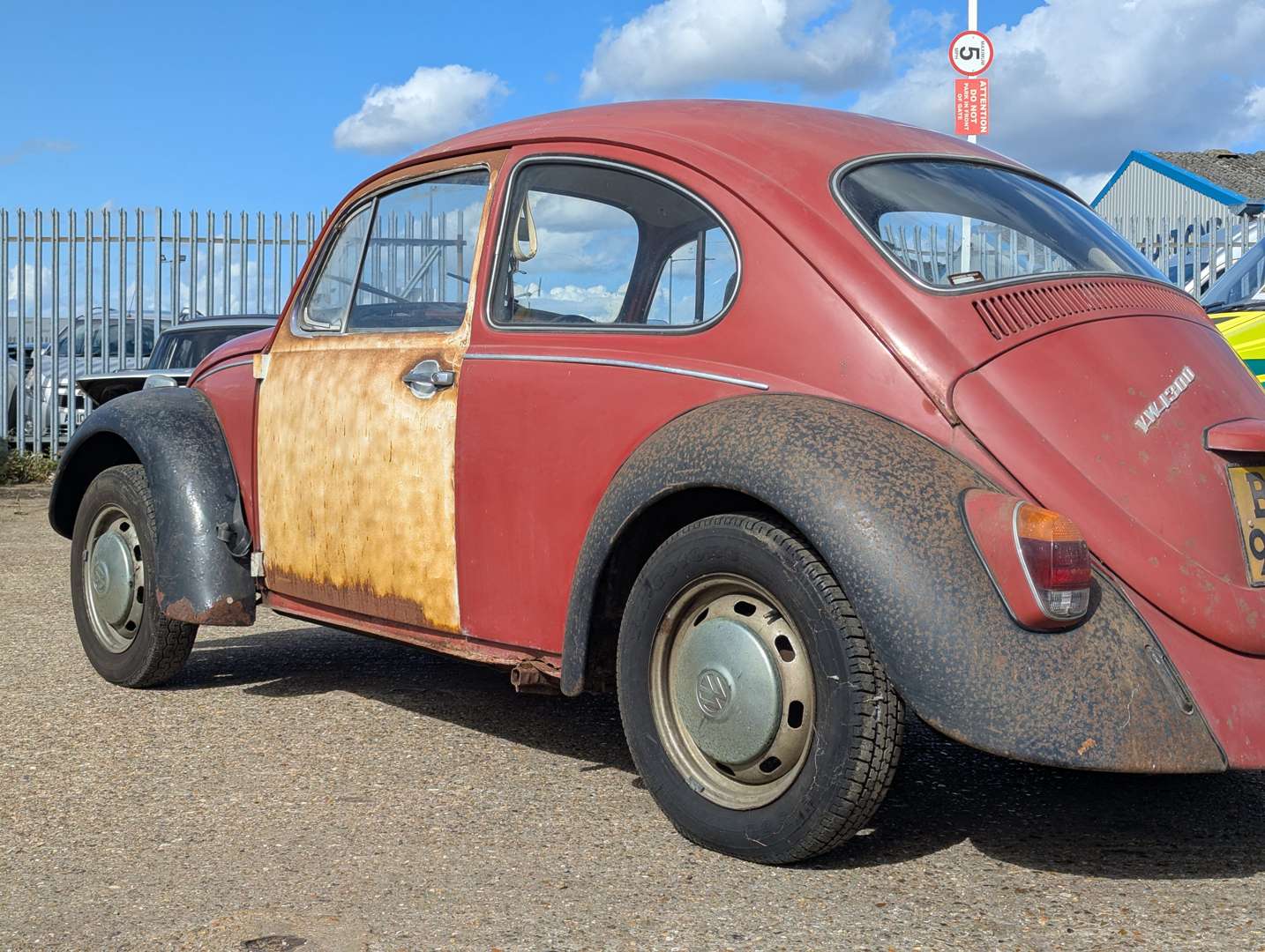 <p>1970 VW BEETLE 1300</p>