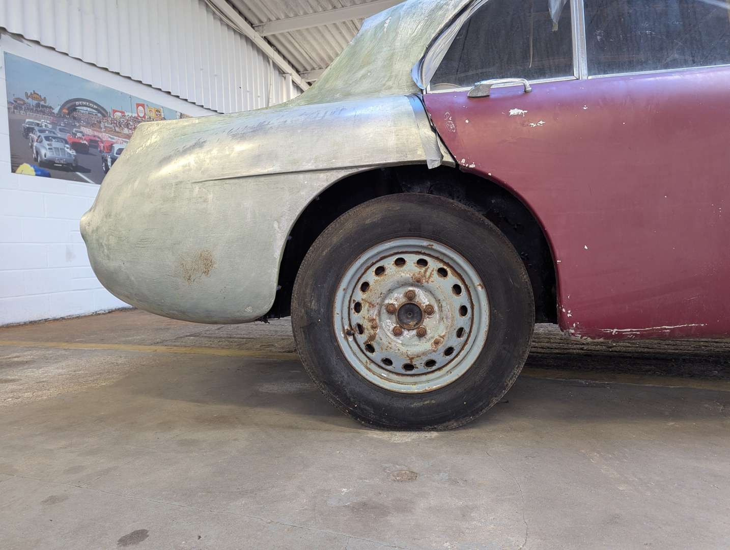 <p>1957 BRISTOL 405 SALOON SHELL</p>