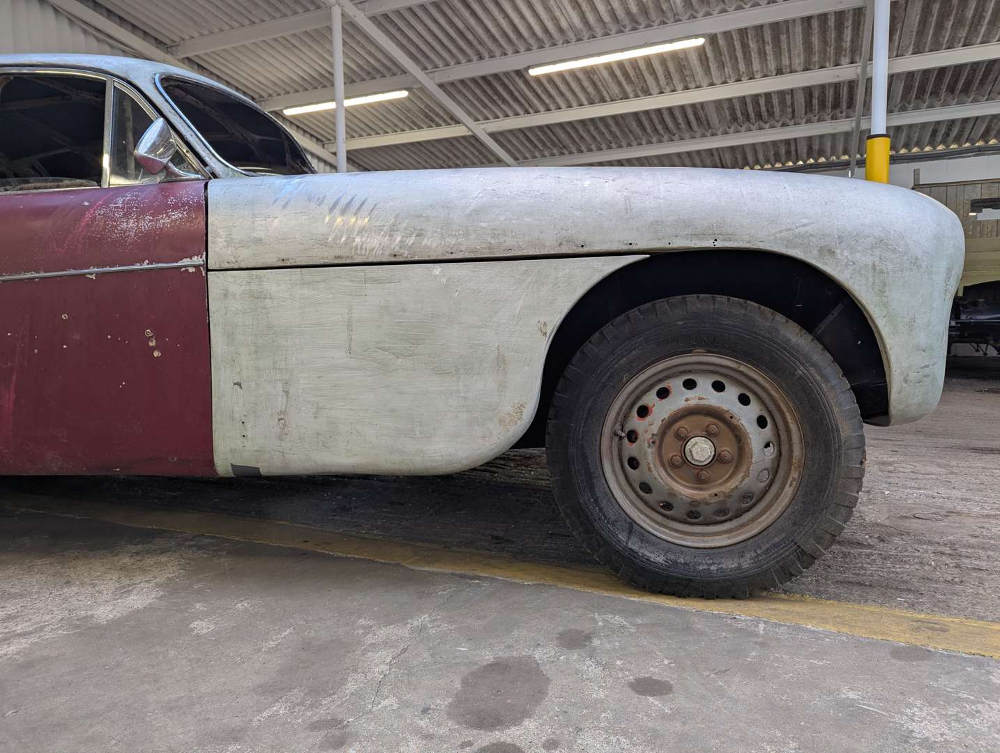 <p>1957 BRISTOL 405 SALOON SHELL</p>