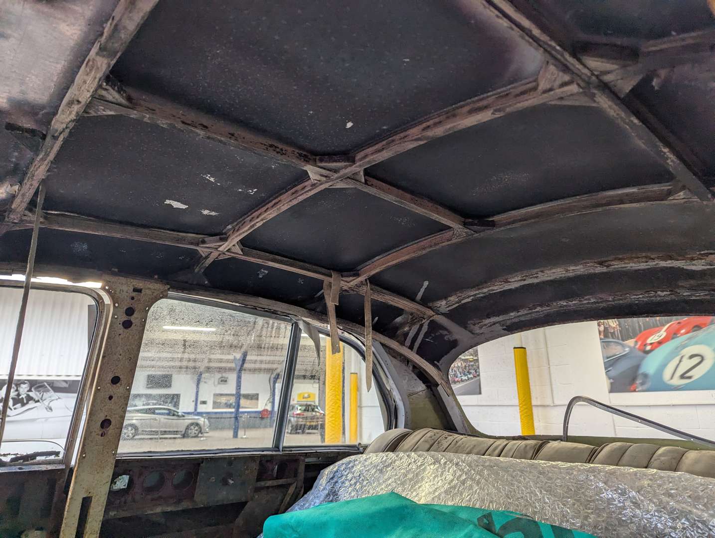 <p>1957 BRISTOL 405 SALOON SHELL</p>