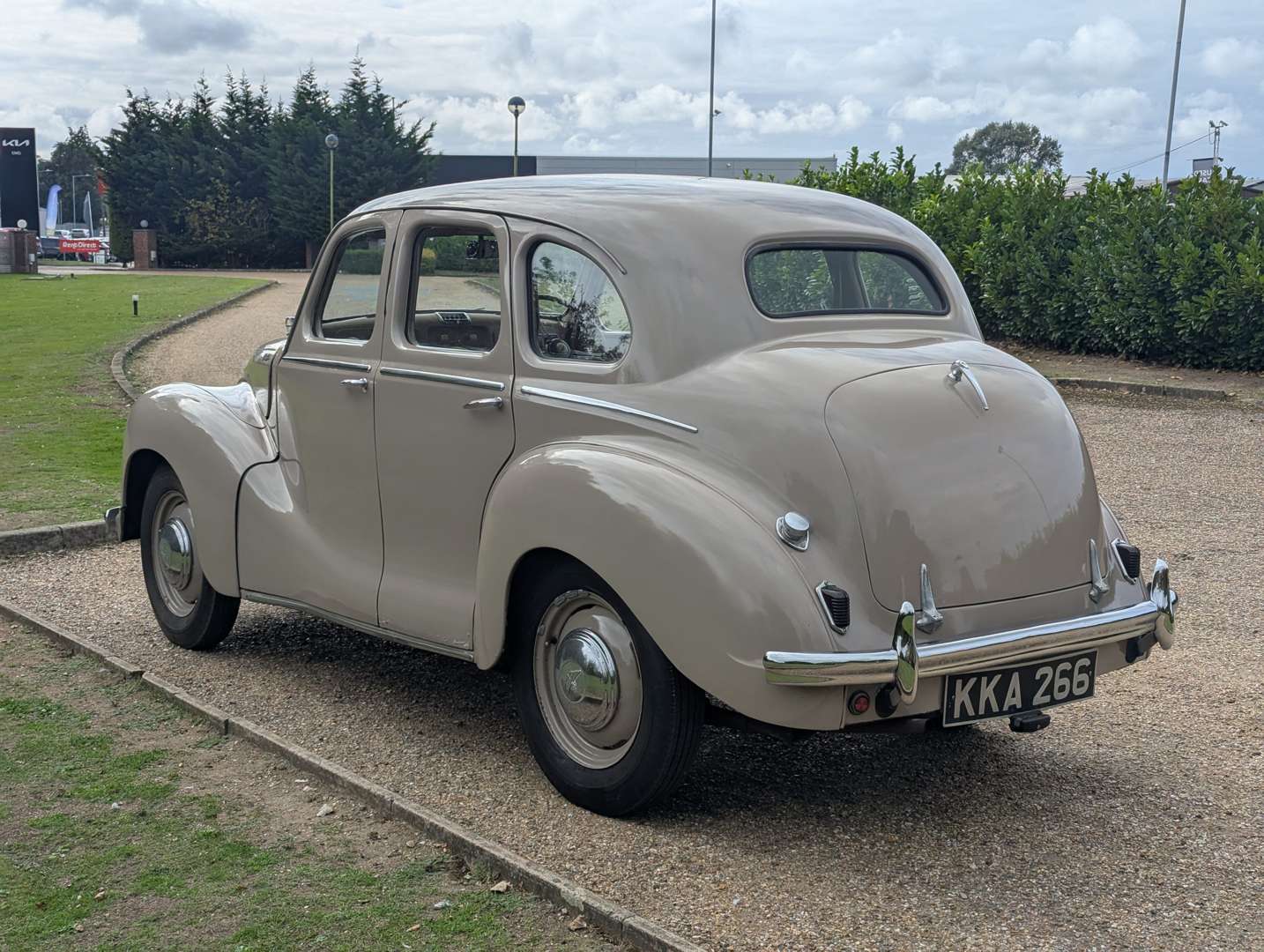 <p>1948 AUSTIN A40 DEVON</p>