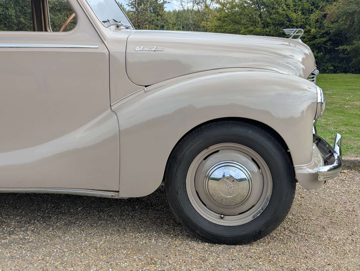 <p>1948 AUSTIN A40 DEVON</p>