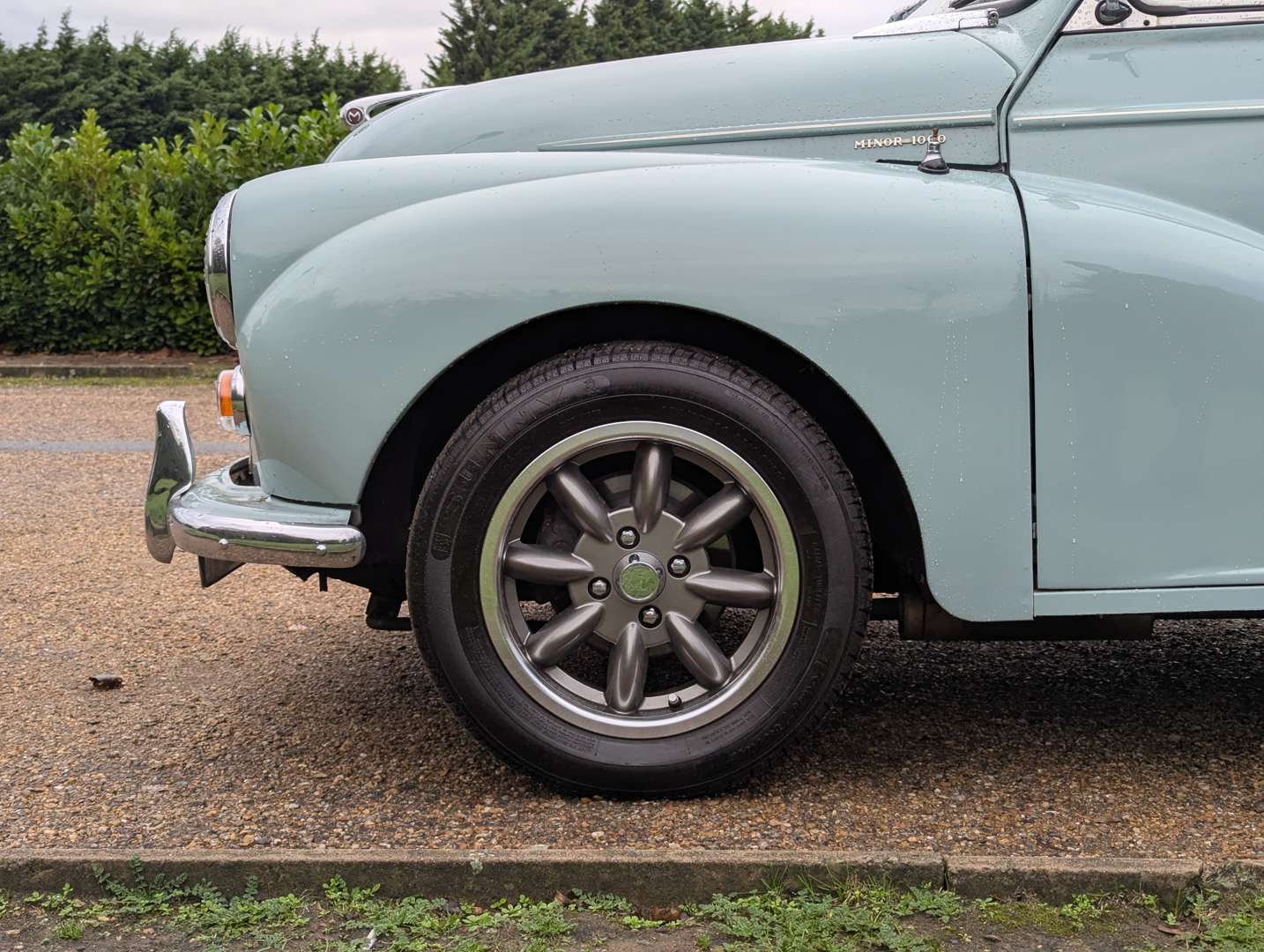 <p>1971 MORRIS MINOR 1000 TRAVELLER</p>