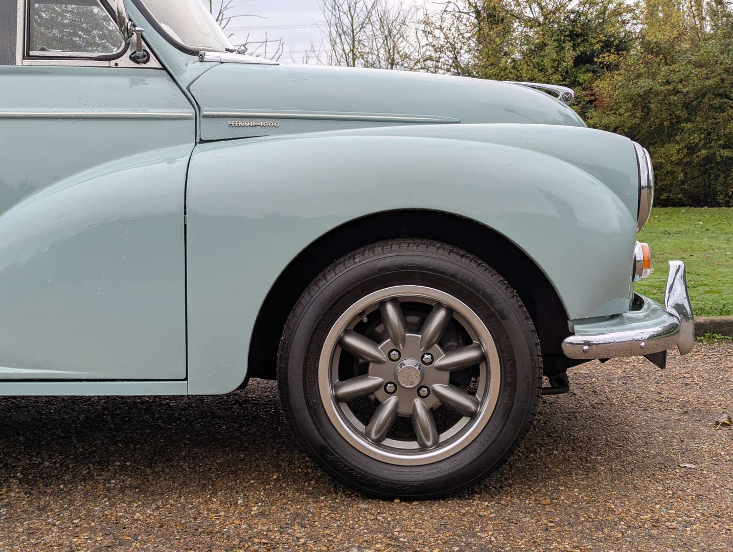 <p>1971 MORRIS MINOR 1000 TRAVELLER</p>