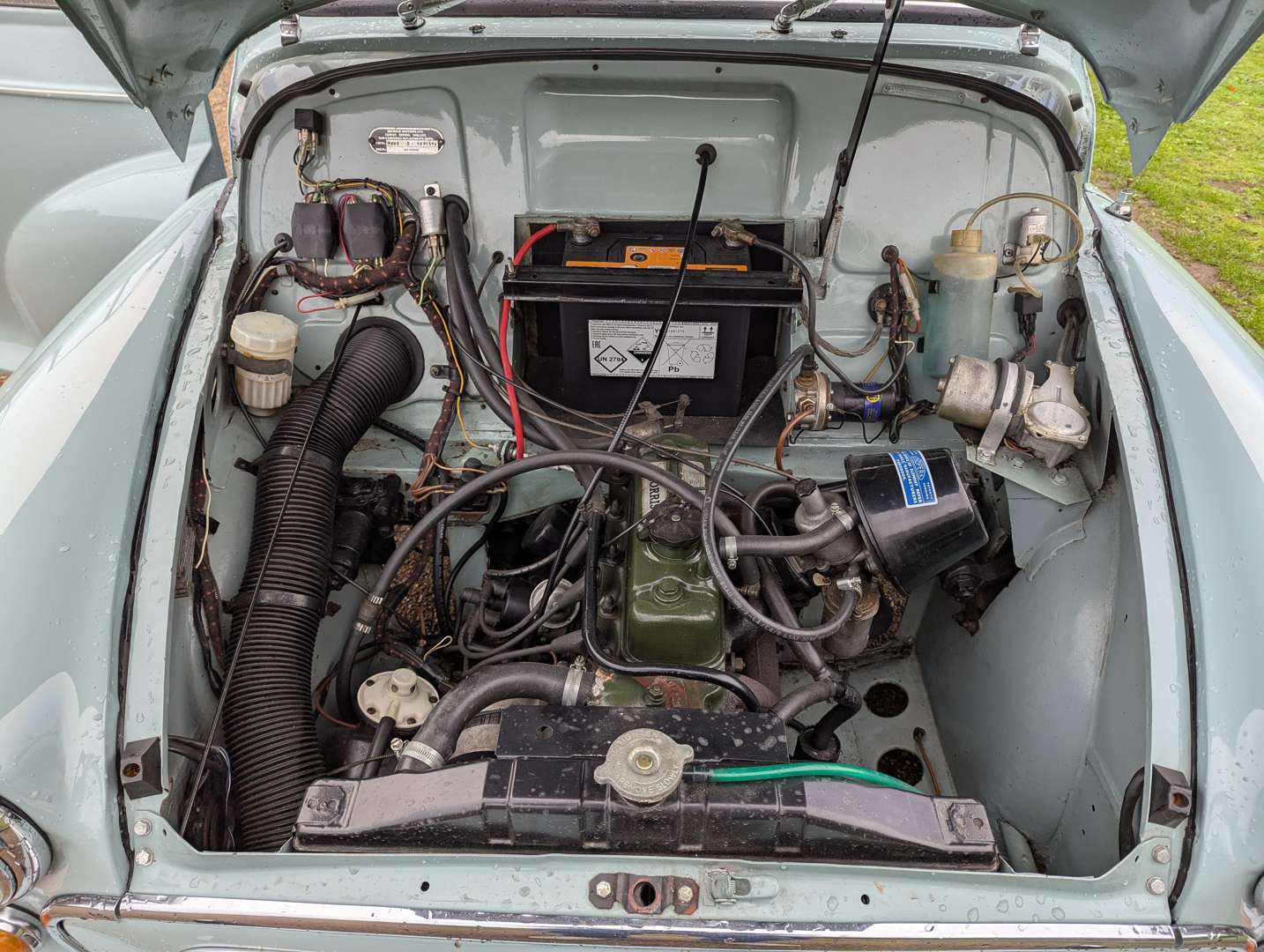 <p>1971 MORRIS MINOR 1000 TRAVELLER</p>