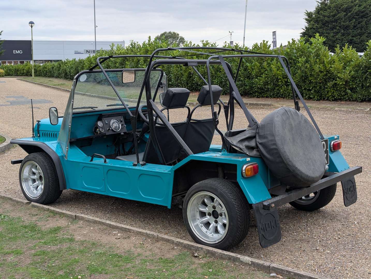 <p>1972 MORRIS MINI MOKE</p>