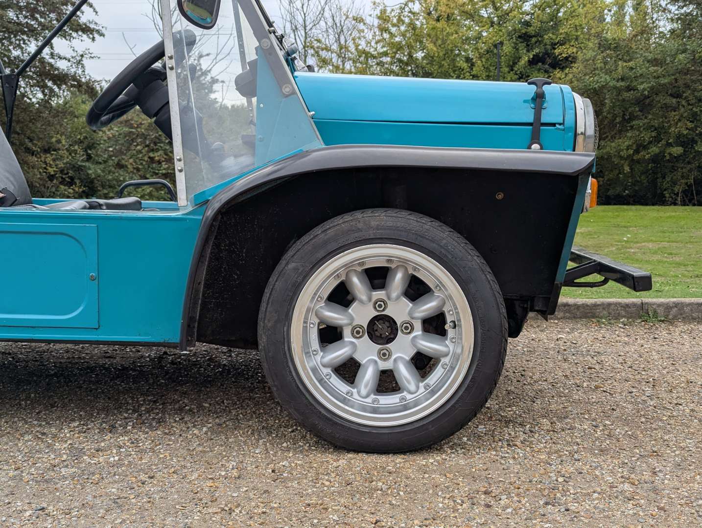 <p>1972 MORRIS MINI MOKE</p>