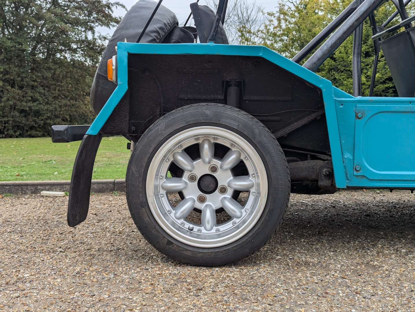 <p>1972 MORRIS MINI MOKE</p>