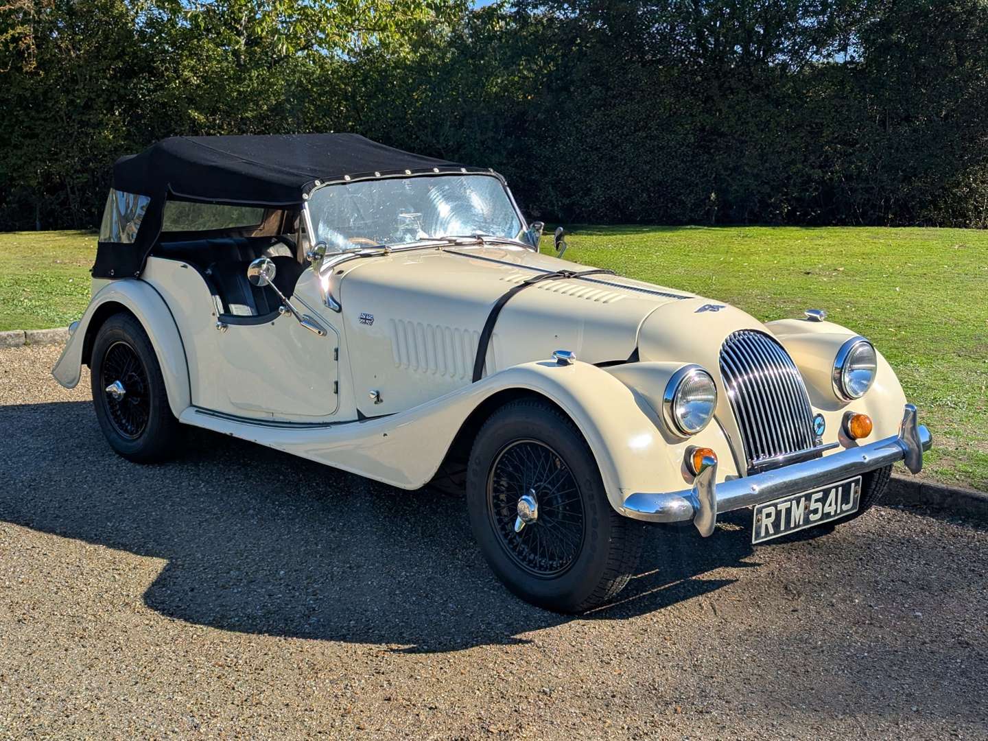 <p>1971 MORGAN 4/4 LOTUS TWIN-CAM 1600</p>