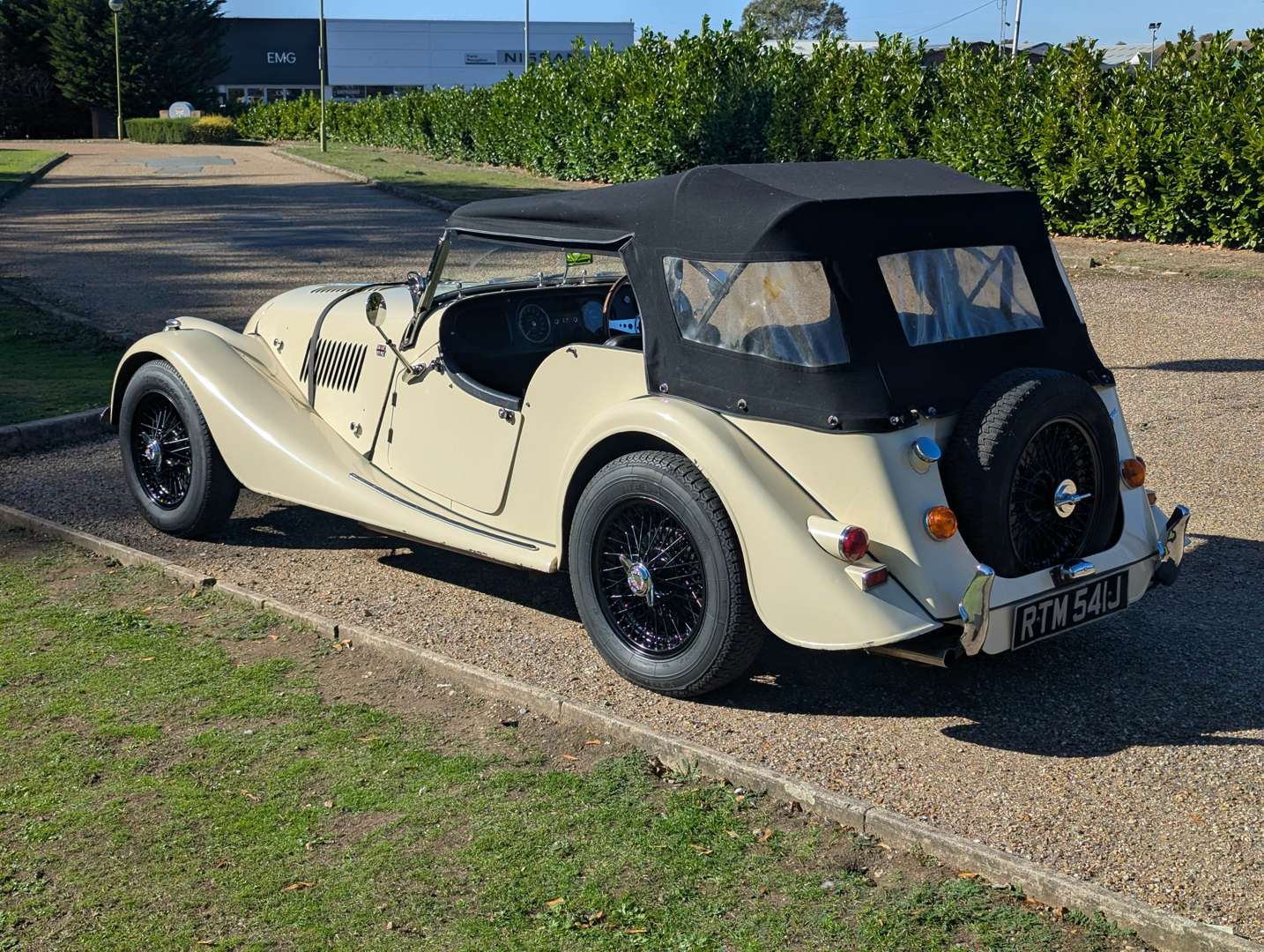 <p>1971 MORGAN 4/4 LOTUS TWIN-CAM 1600</p>