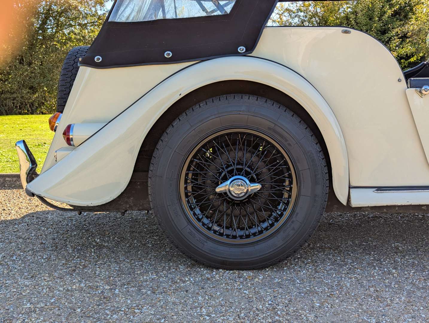 <p>1971 MORGAN 4/4 LOTUS TWIN-CAM 1600</p>