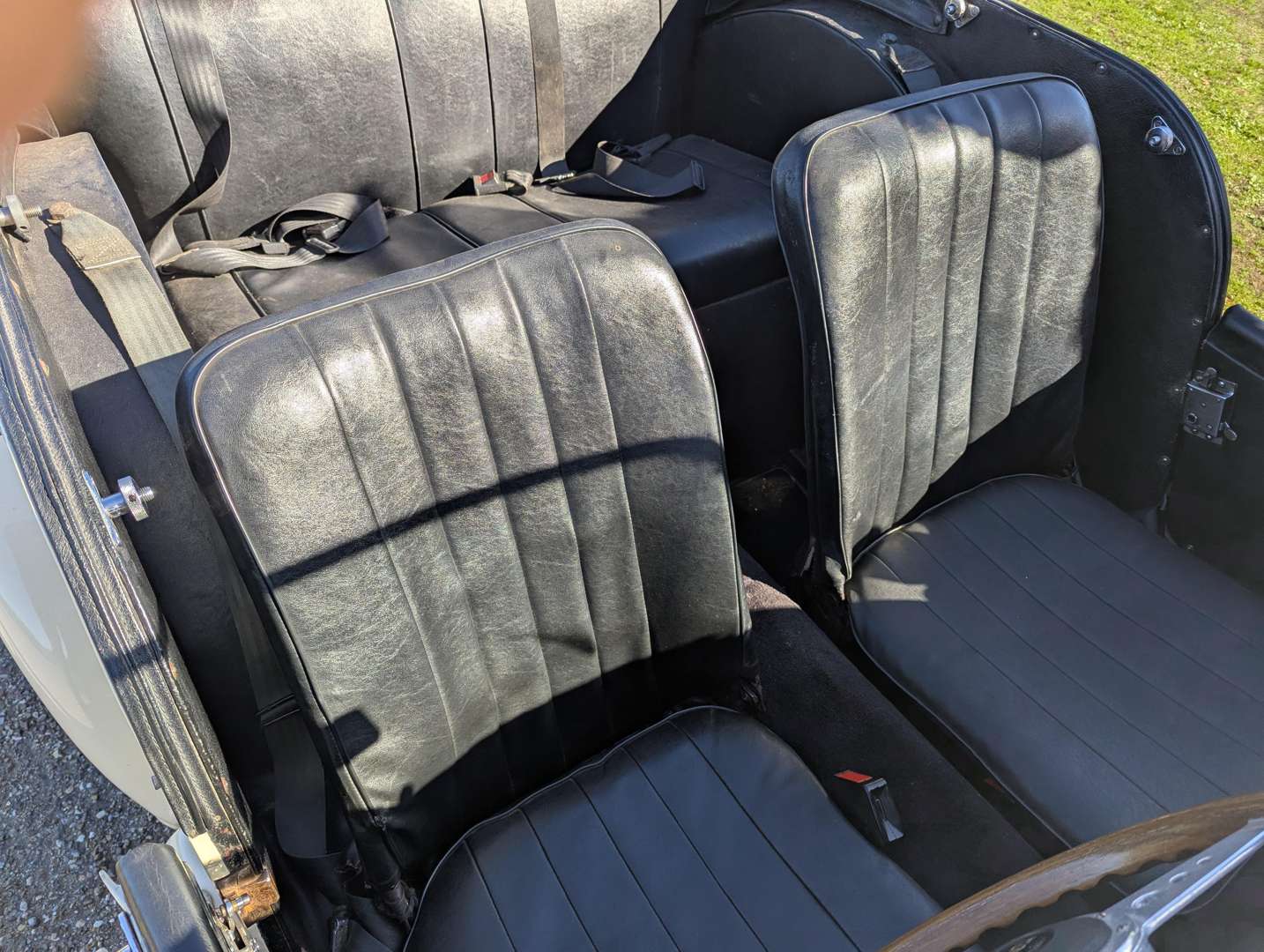 <p>1971 MORGAN 4/4 LOTUS TWIN-CAM 1600</p>