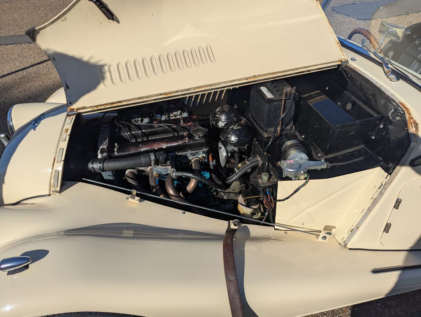 <p>1971 MORGAN 4/4 LOTUS TWIN-CAM 1600</p>