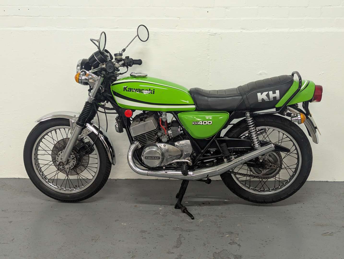 <p>1976 KAWASAKI KH400</p>