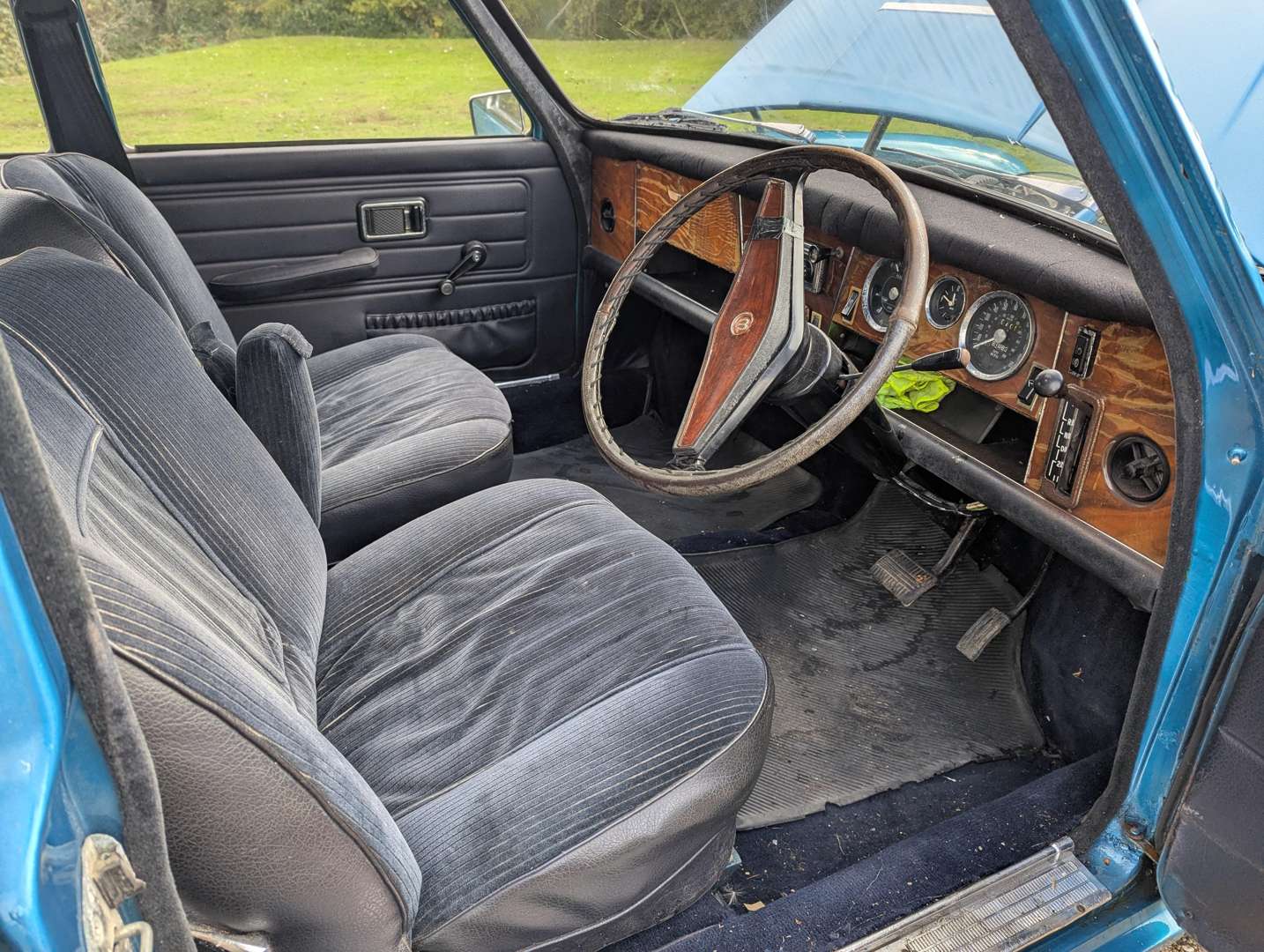 <p>1973 WOLSELEY SIX AUTO</p>