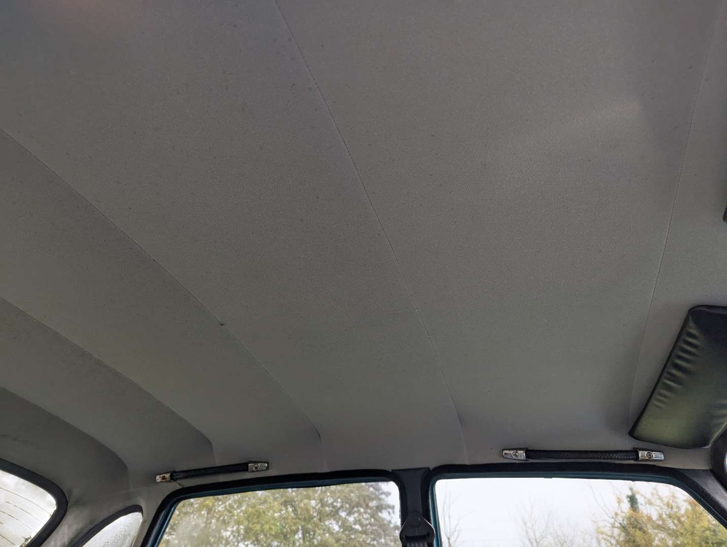 <p>1973 WOLSELEY SIX AUTO</p>