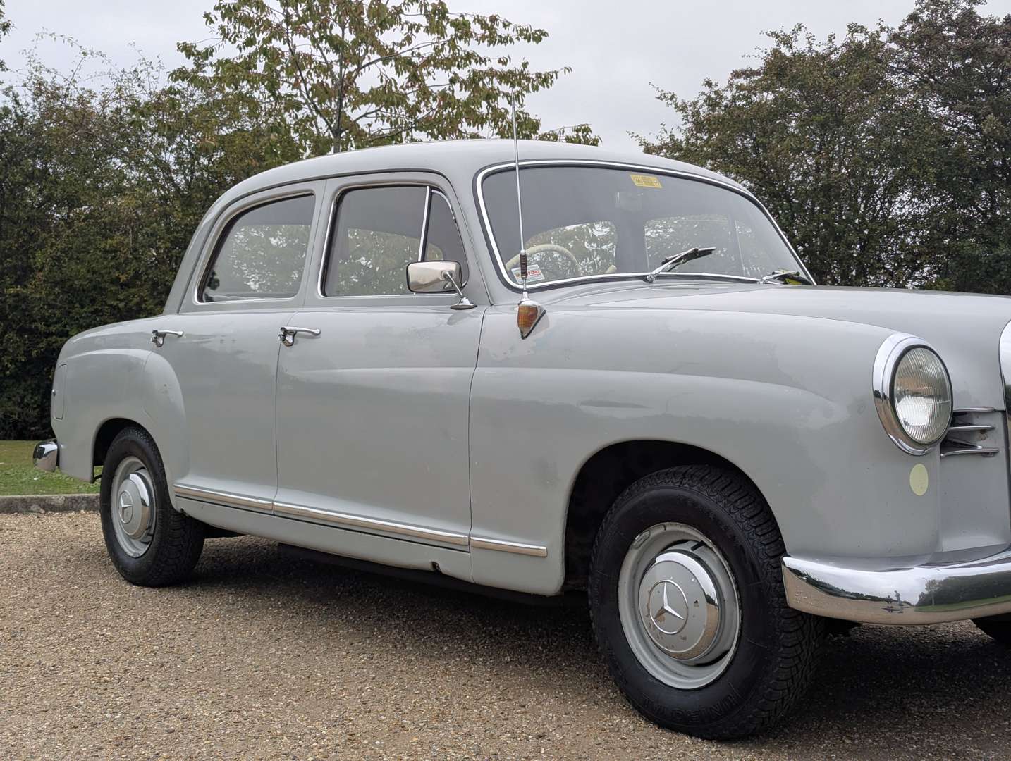 <p>1961 MERCEDES PONTON 180B</p>