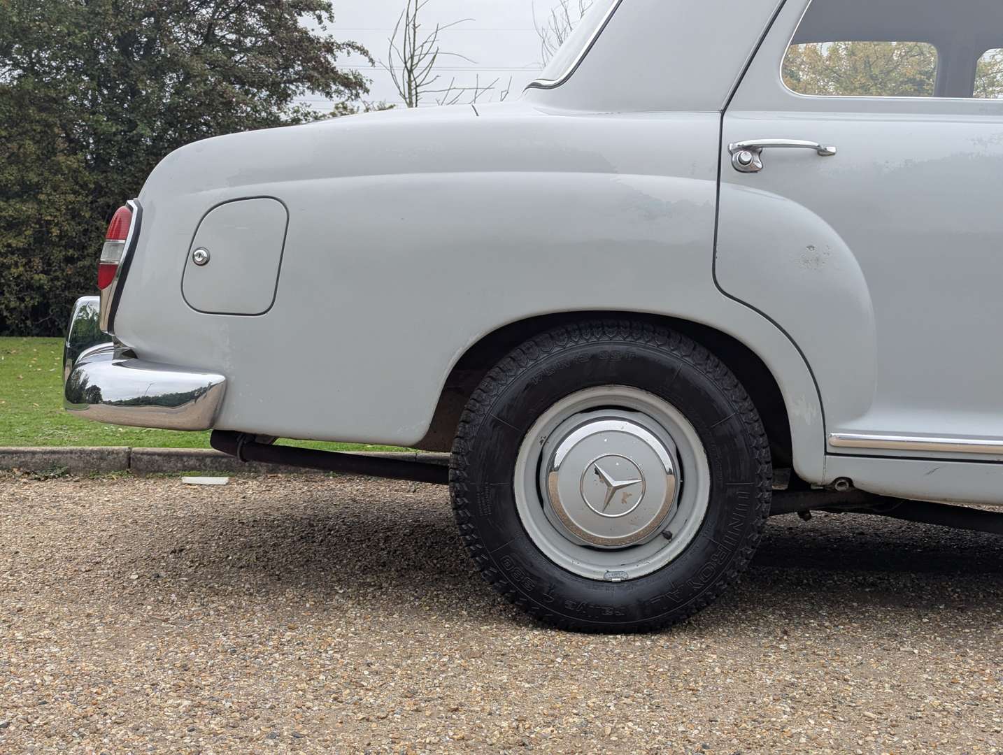 <p>1961 MERCEDES PONTON 180B</p>