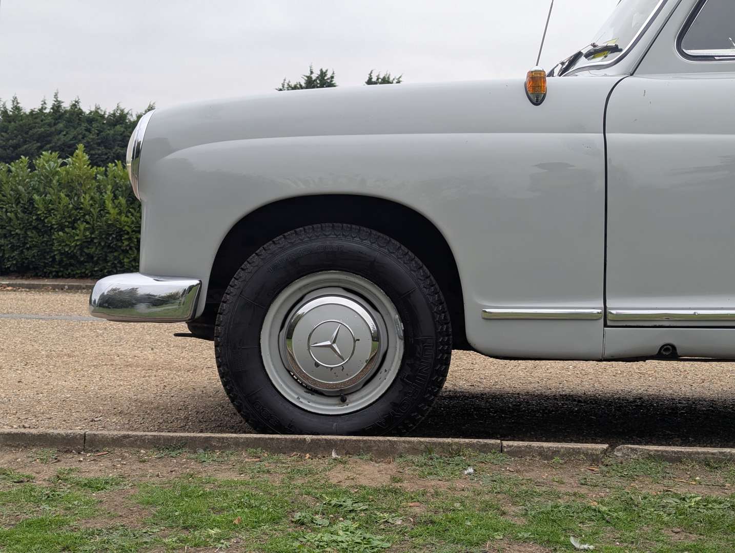 <p>1961 MERCEDES PONTON 180B</p>