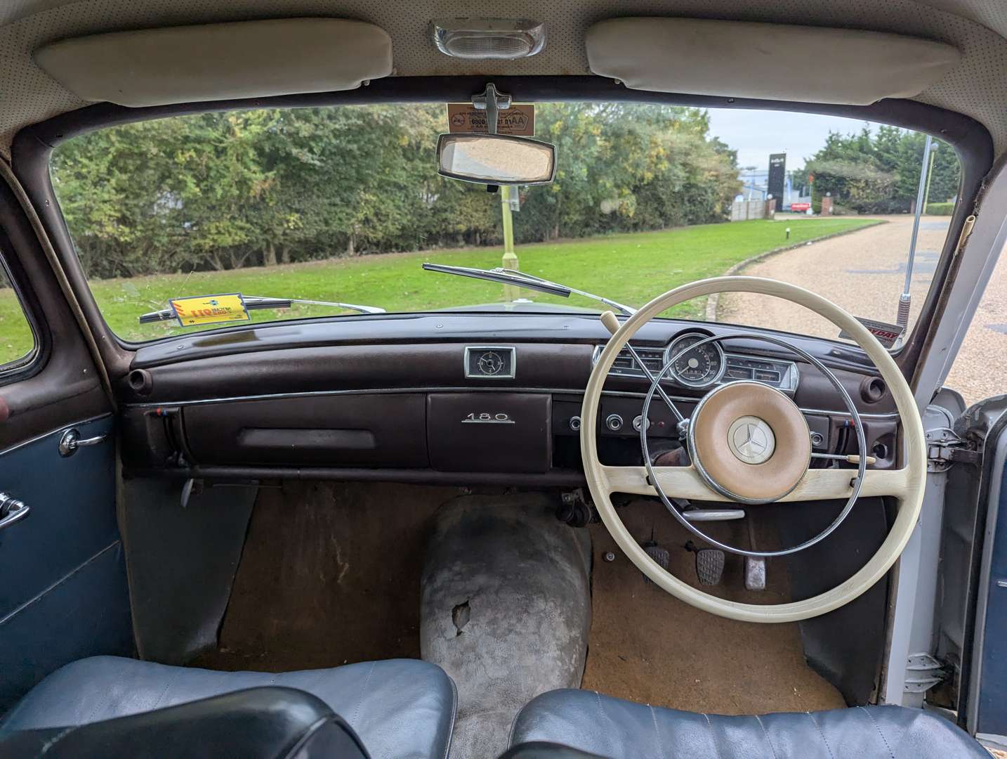 <p>1961 MERCEDES PONTON 180B</p>