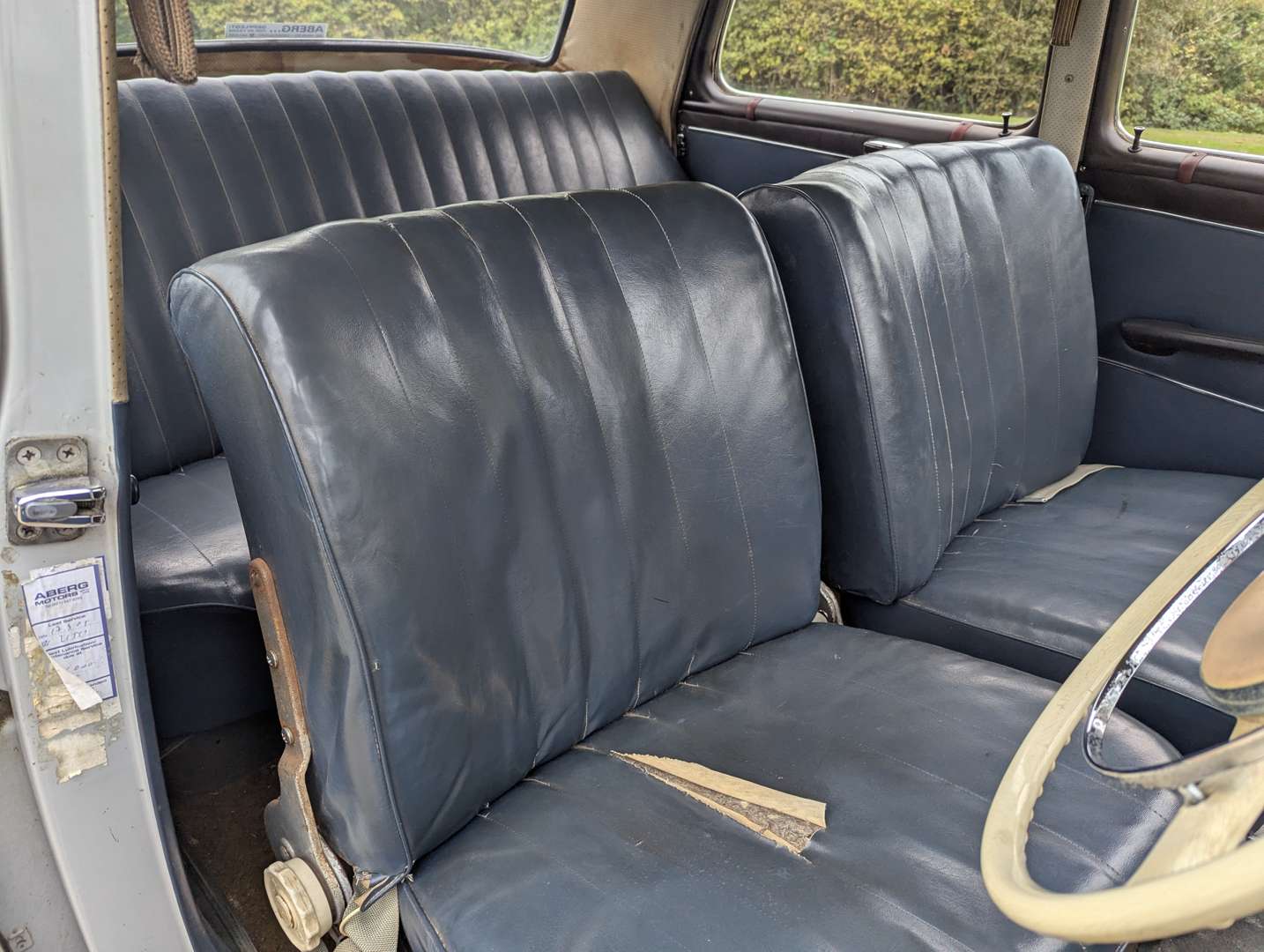 <p>1961 MERCEDES PONTON 180B</p>