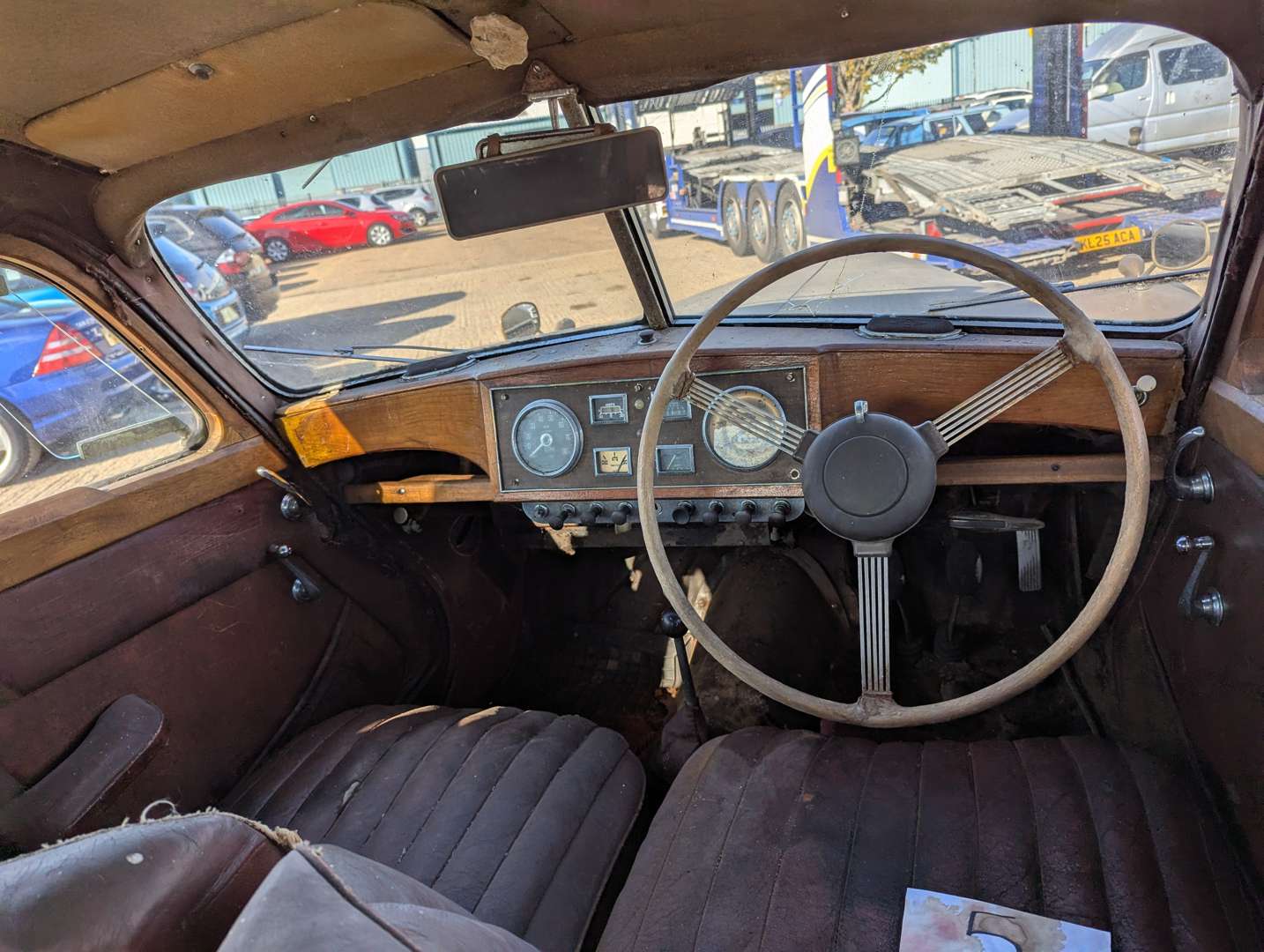 <p>1953 RILEY RMF 2.5 SALOON</p>