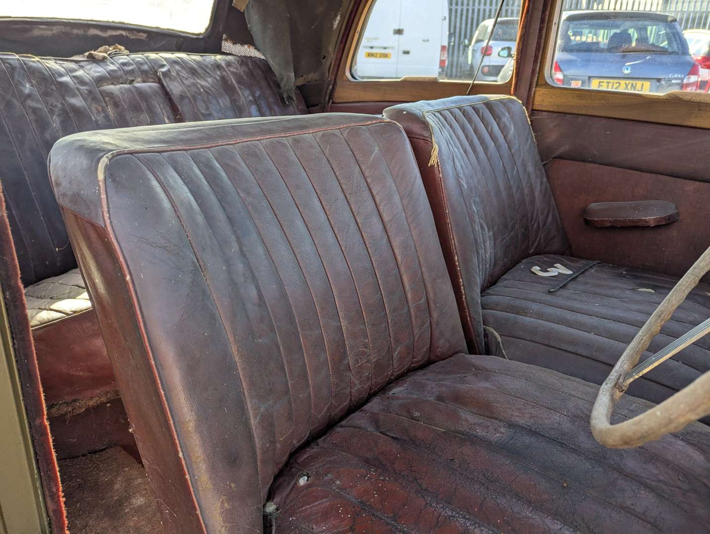 <p>1953 RILEY RMF 2.5 SALOON</p>