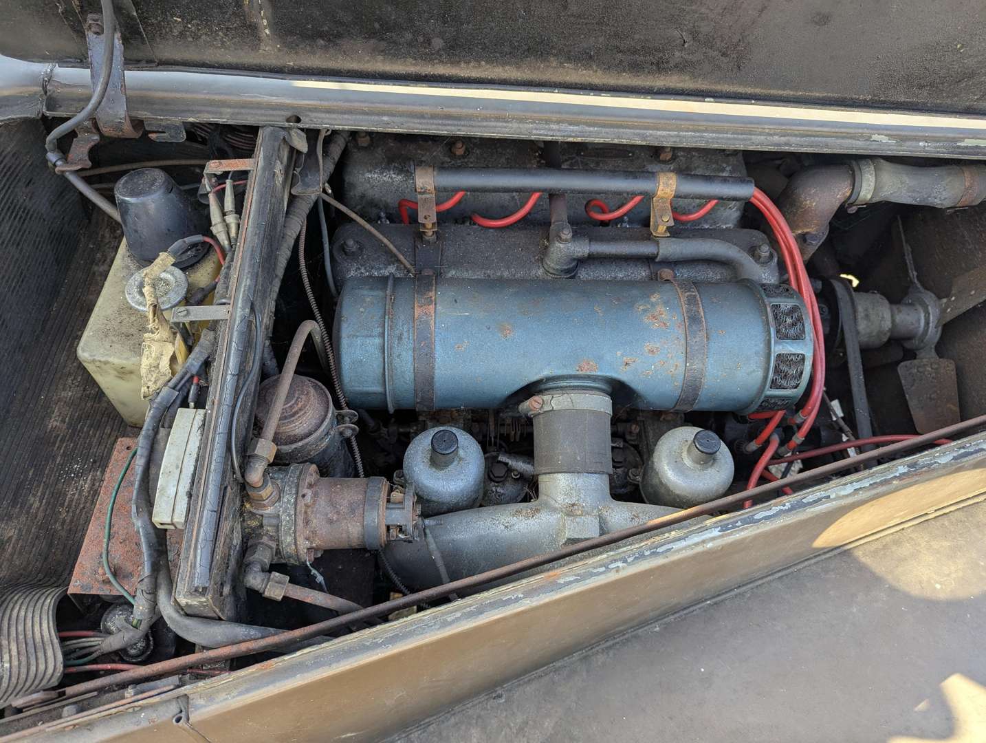 <p>1953 RILEY RMF 2.5 SALOON</p>