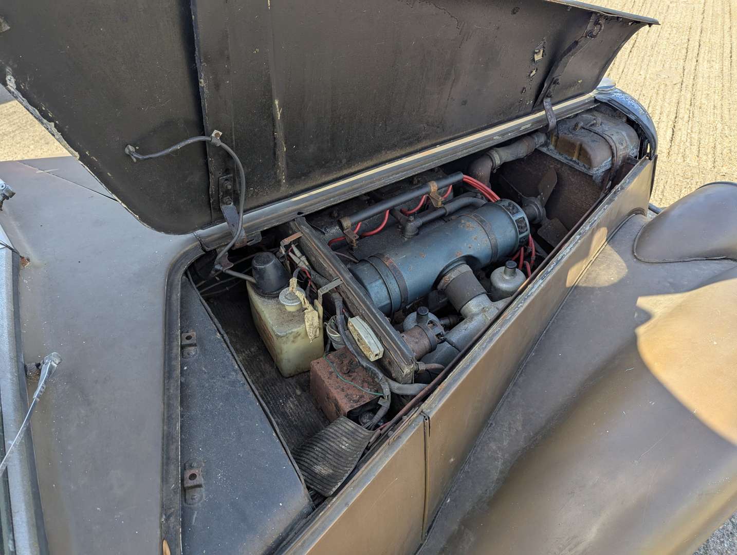 <p>1953 RILEY RMF 2.5 SALOON</p>