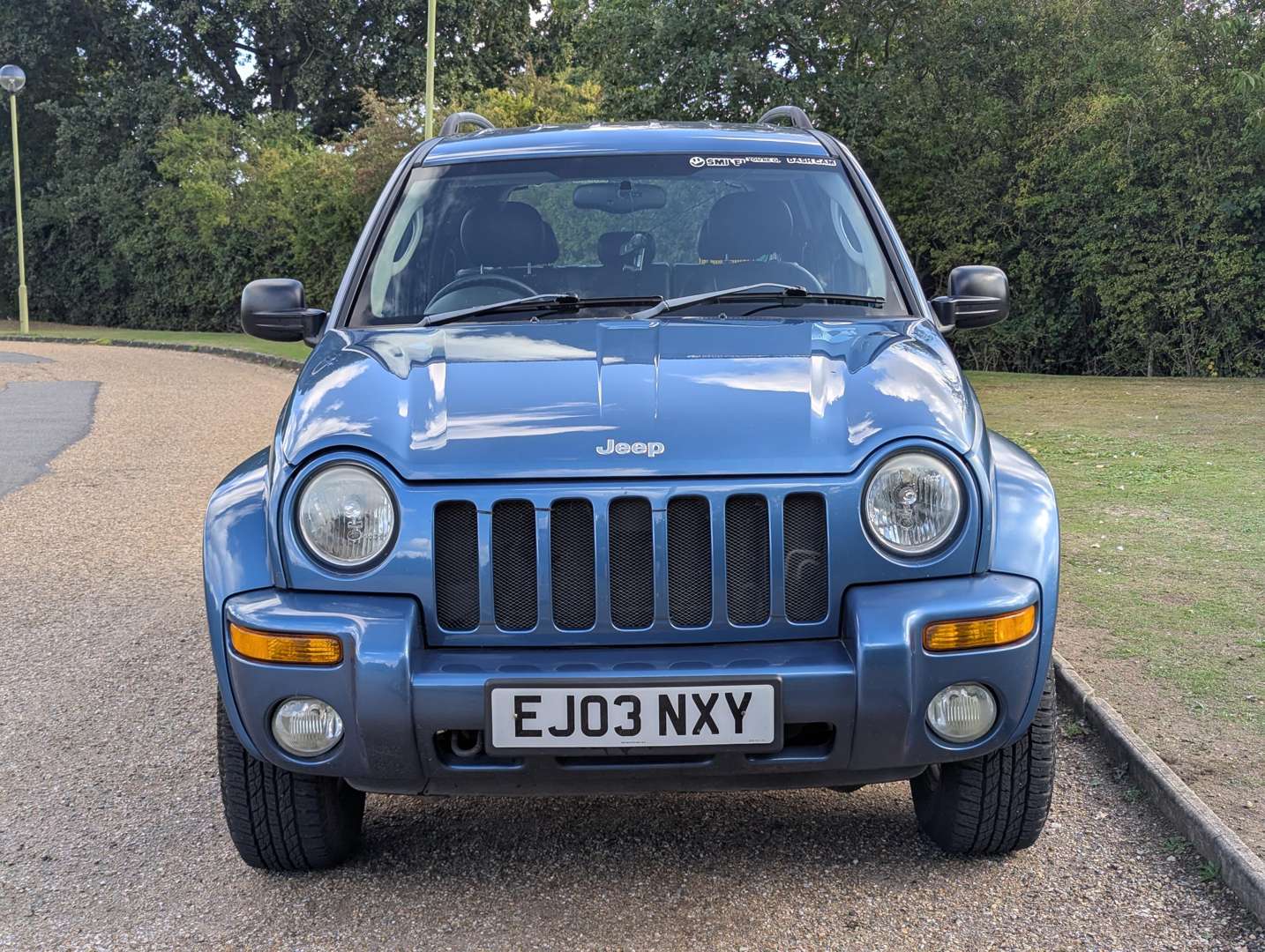 <p>2003 JEEP CHEROKEE 3.7 LIMITED AUTO</p>