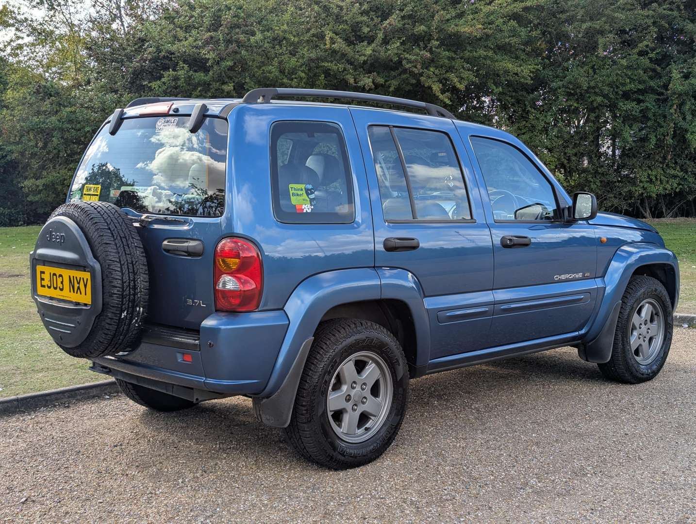 <p>2003 JEEP CHEROKEE 3.7 LIMITED AUTO</p>