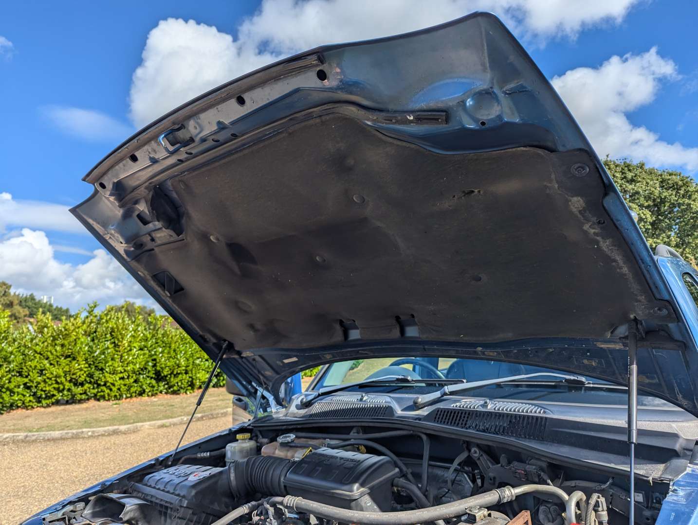 <p>2003 JEEP CHEROKEE 3.7 LIMITED AUTO</p>