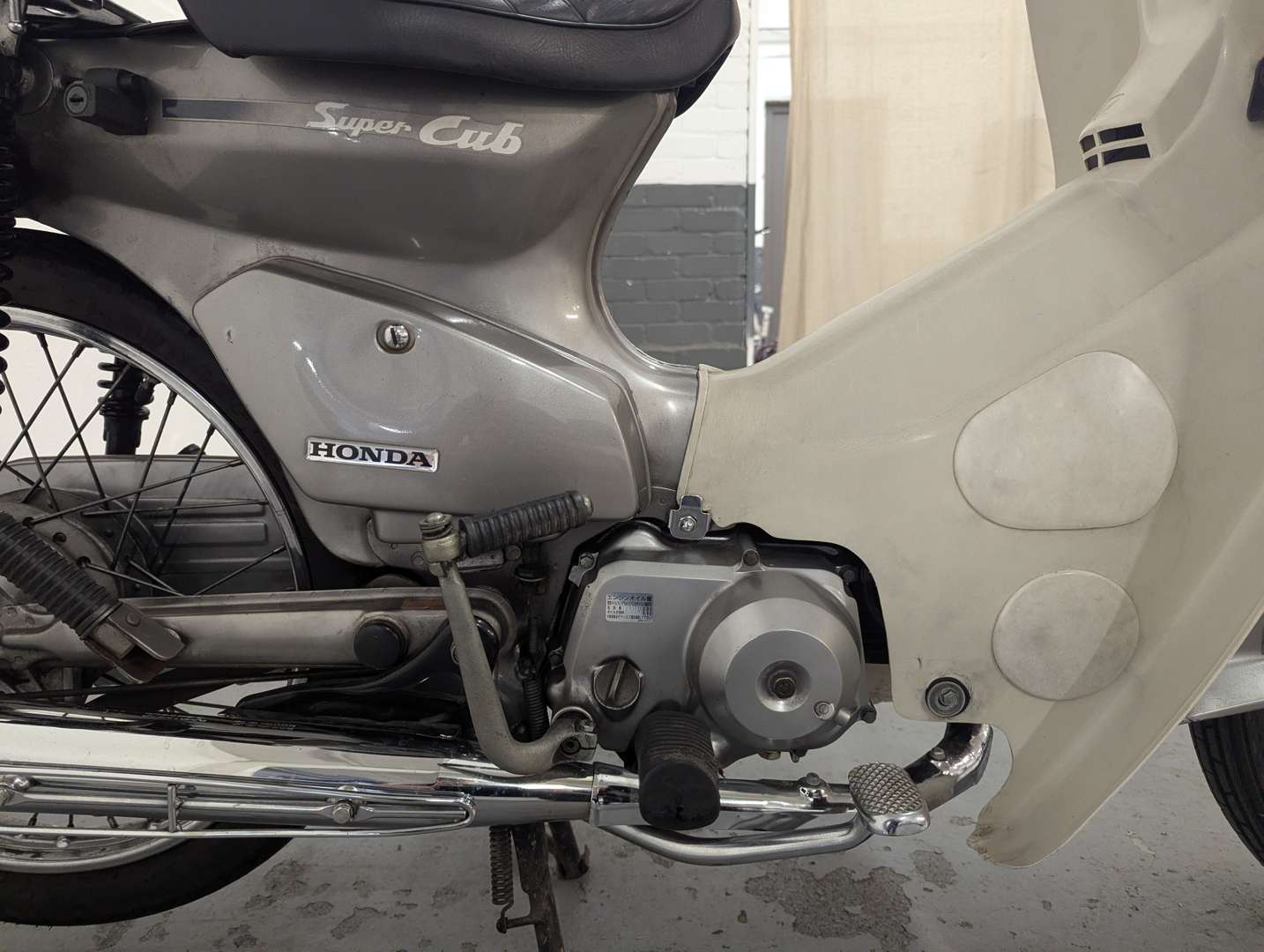 <p>2002 HONDA CUB C90</p>