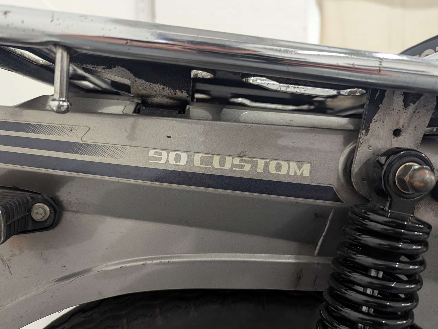 <p>2002 HONDA CUB C90</p>