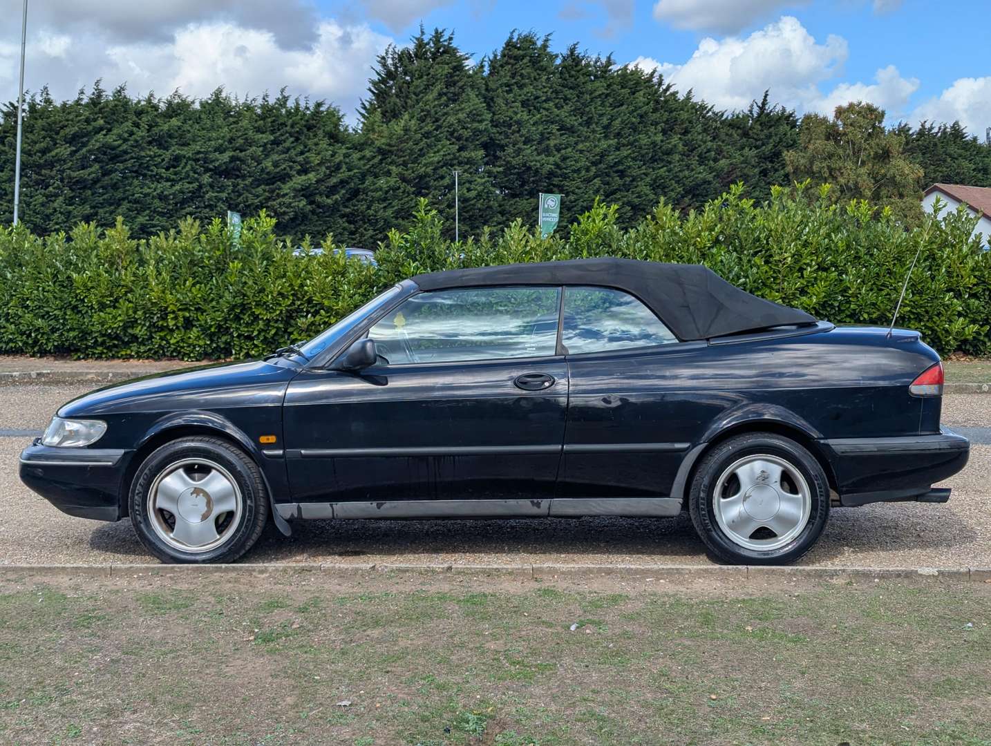 <p>1996 SAAB 900 SE TURBO CONVERTIBLE</p>