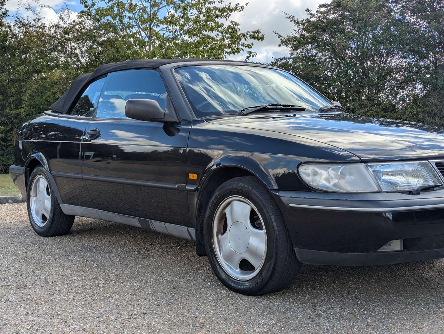 <p>1996 SAAB 900 SE TURBO CONVERTIBLE</p>