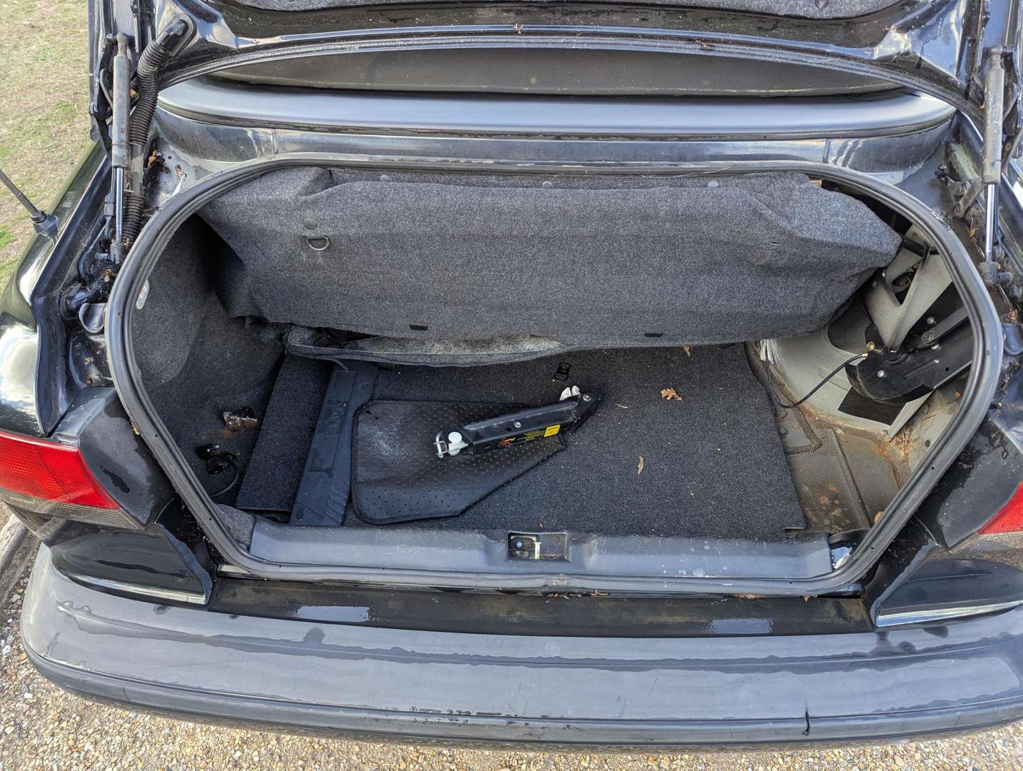 <p>1996 SAAB 900 SE TURBO CONVERTIBLE</p>