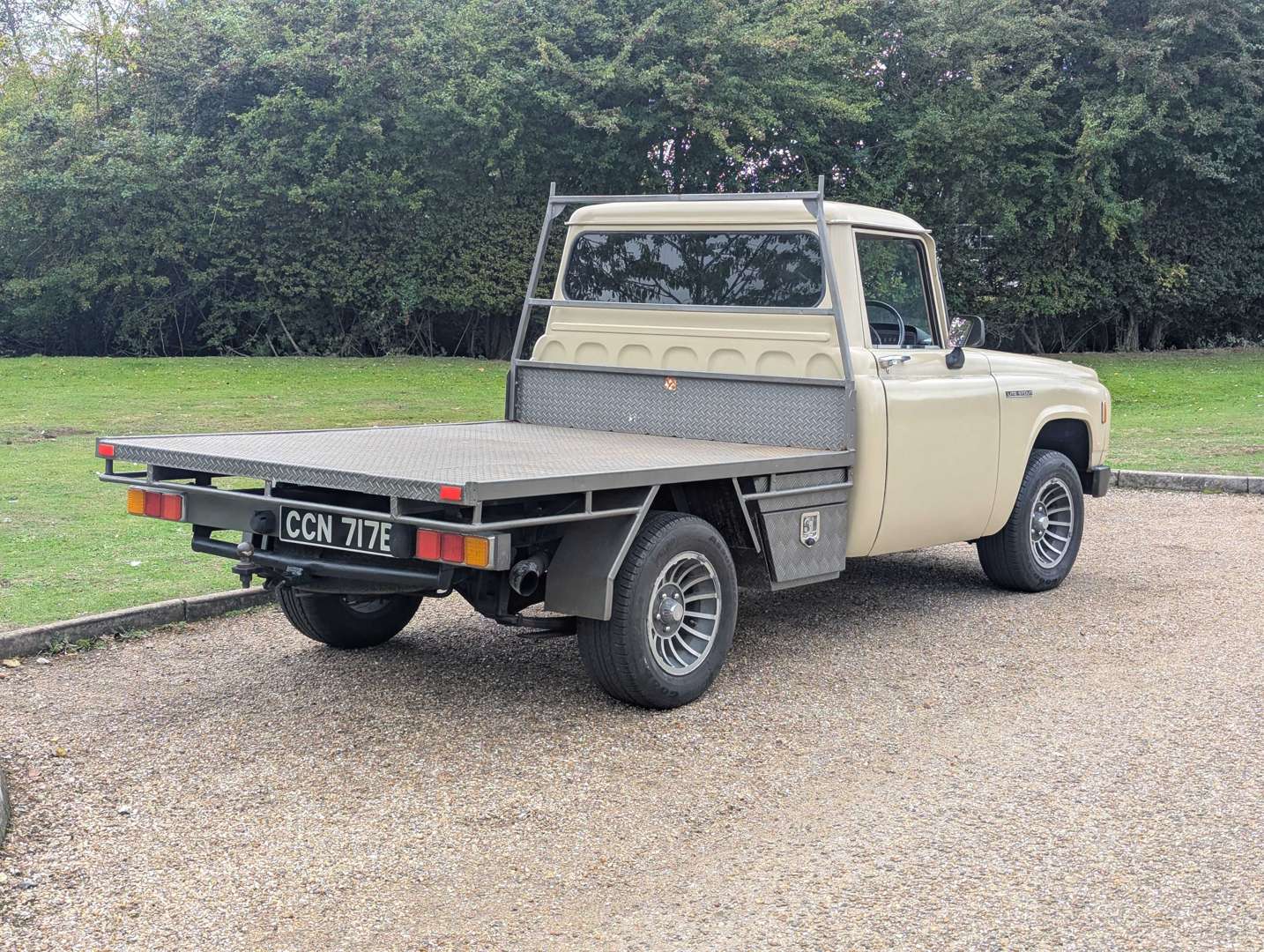 <p>1964 TOYOTA LITE STOUT PICK-UP</p>