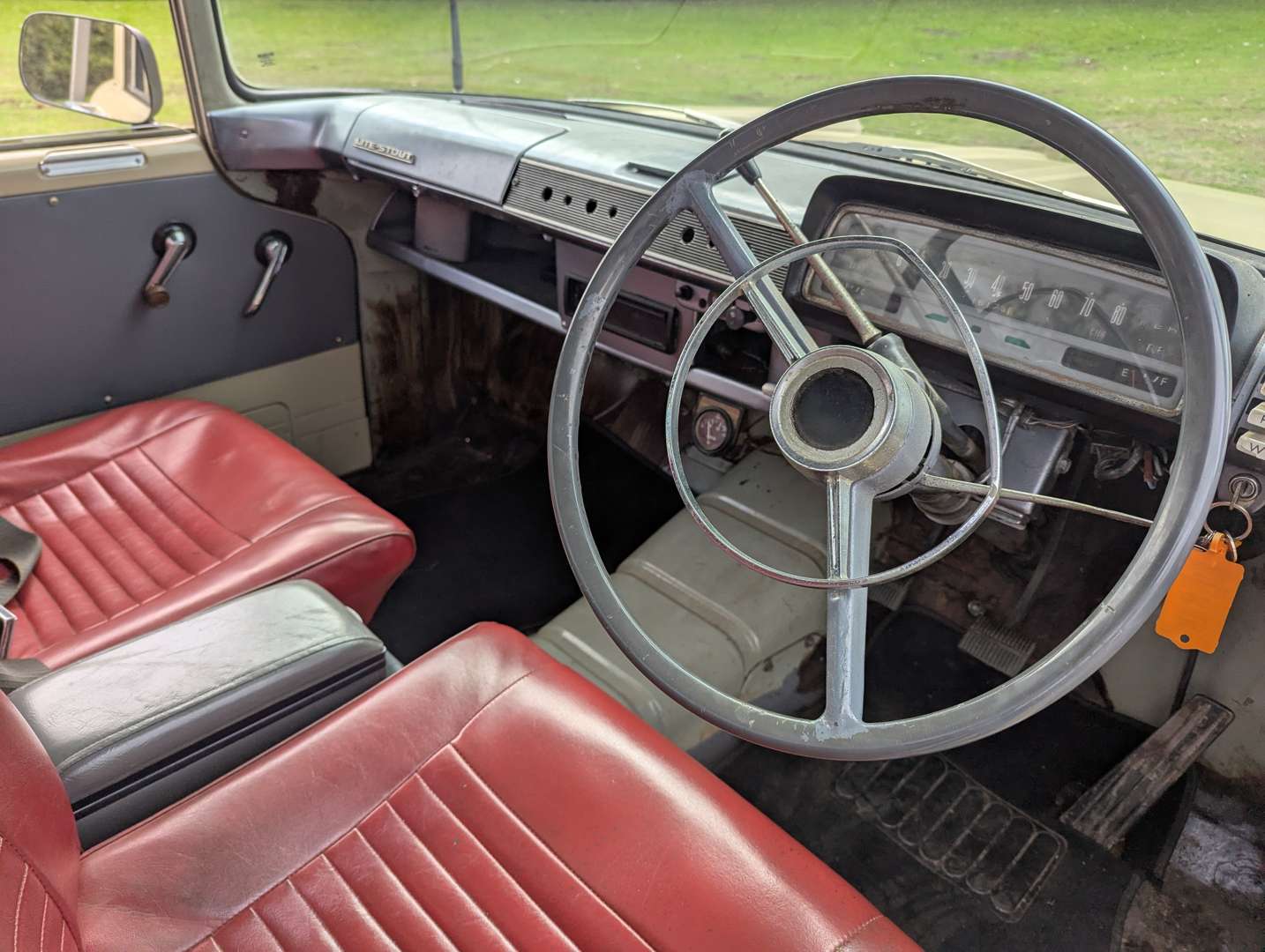 <p>1964 TOYOTA LITE STOUT PICK-UP</p>