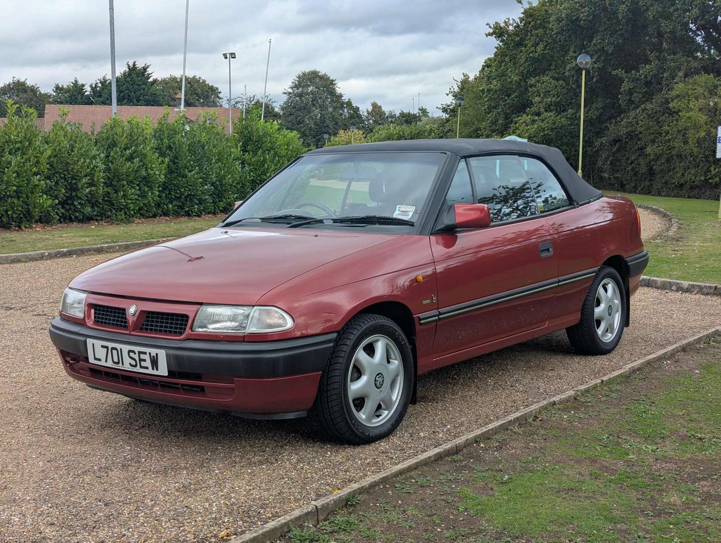 <p>1994 VAUXHALL ASTRA 2.0I BERTONE CONVERTIBLE</p>