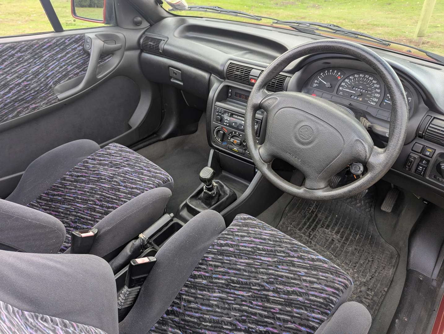 <p>1994 VAUXHALL ASTRA 2.0I BERTONE CONVERTIBLE</p>