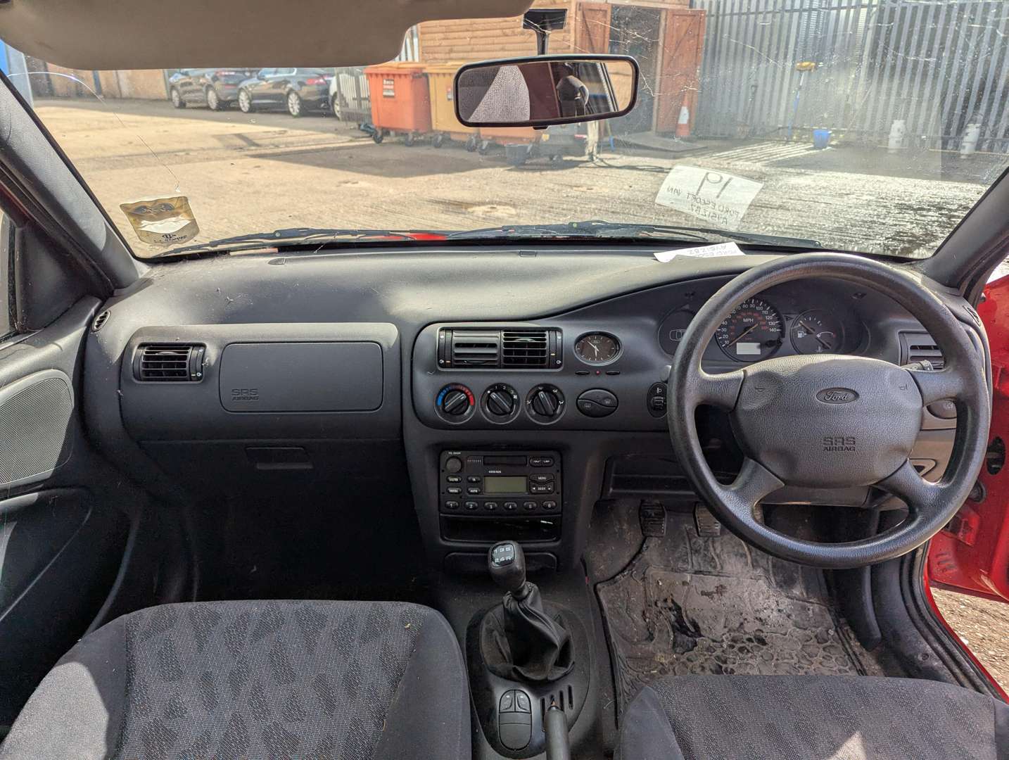 <p>2001 FORD ESCORT VAN 75TD</p>