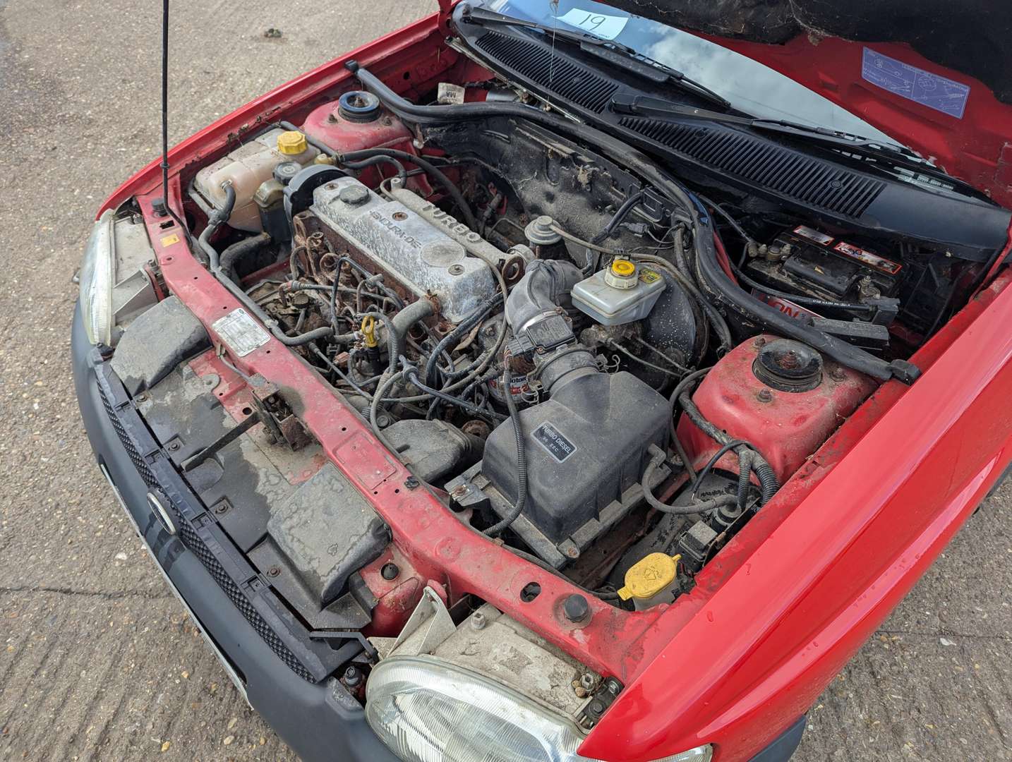 <p>2001 FORD ESCORT VAN 75TD</p>