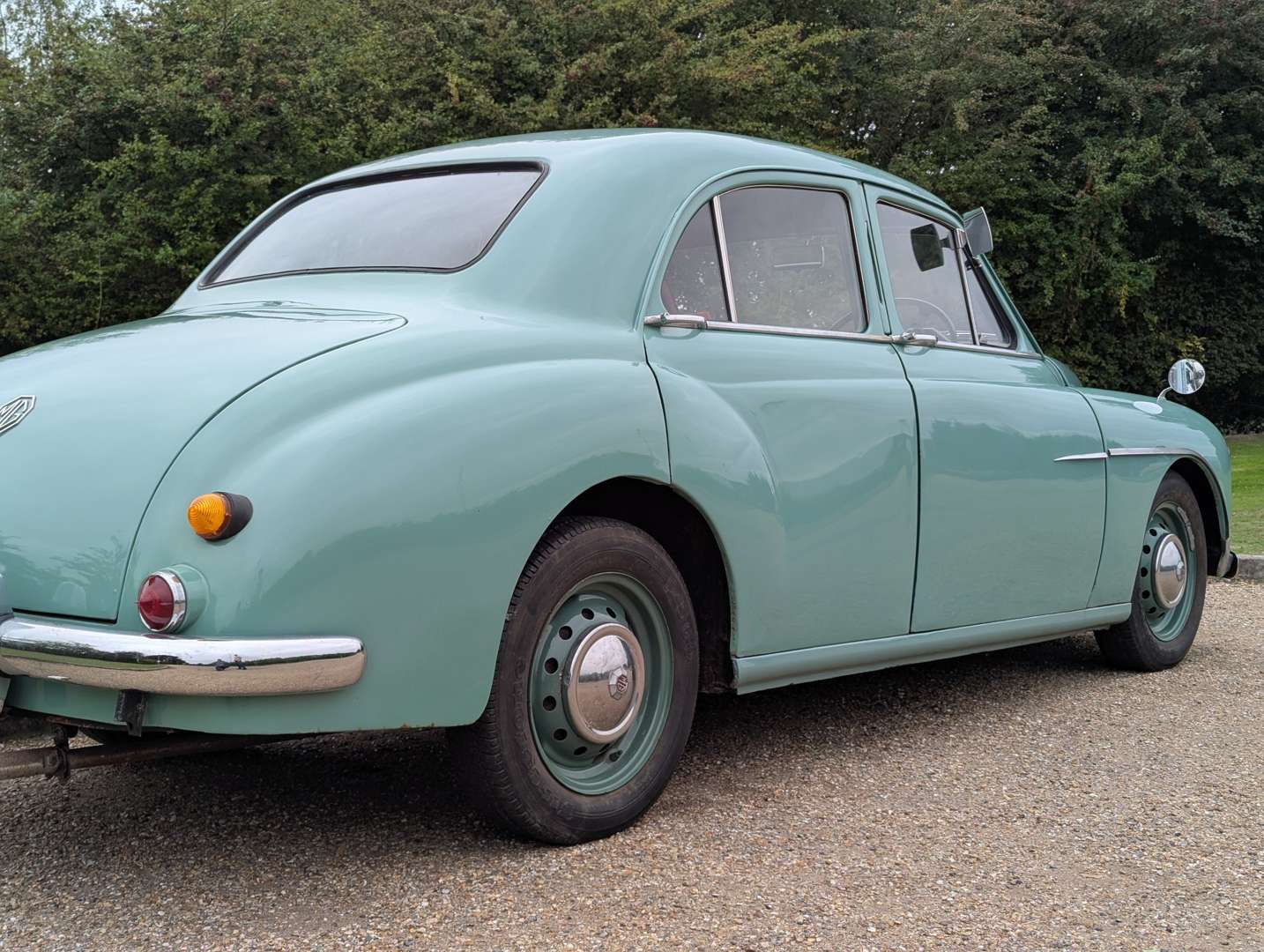 <p>1955 MG MAGNETTE</p>